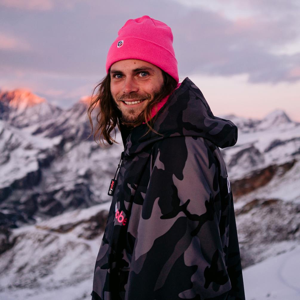 dryrobe Advance Long Sleeve Changing Robe - Black Camo / Pink Extra Image 7